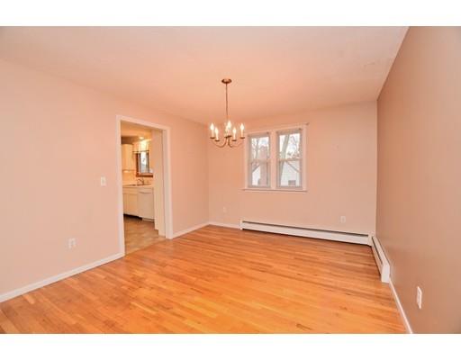 5 Trail Cir, Springfield, MA 01118 photo 6