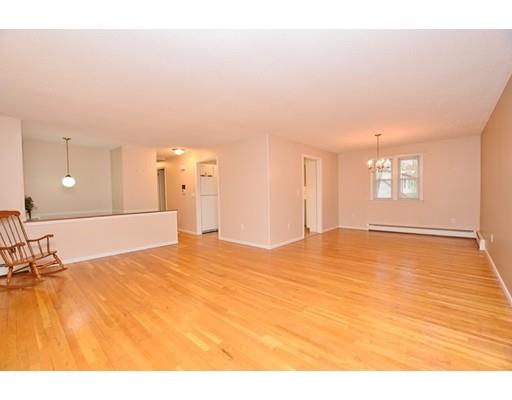 5 Trail Cir, Springfield, MA 01118 photo 8
