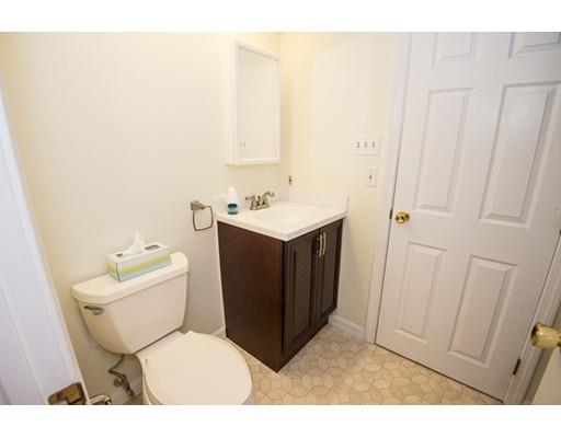 7 Jonathan Cir, Worcester, MA 01604 photo 8