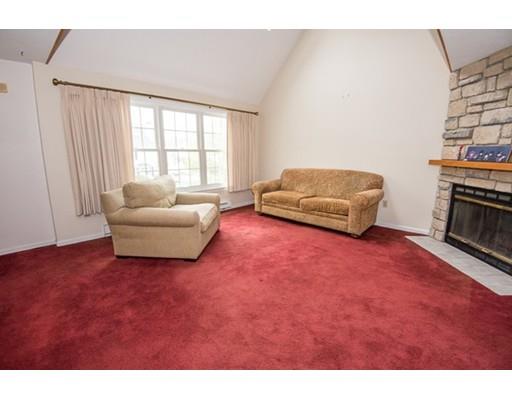 7 Jonathan Cir, Worcester, MA 01604 photo 2