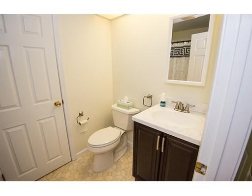 7 Jonathan Cir, Worcester, MA 01604 photo 9
