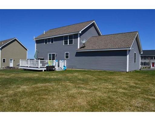 41 Crawford Ln, Hooksett, NH 03106 photo 3