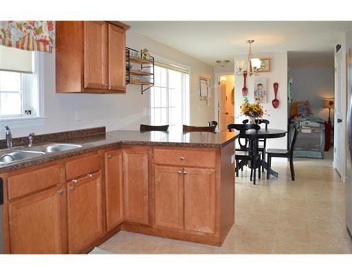 41 Crawford Ln, Hooksett, NH 03106 photo 6