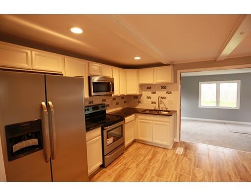 76 Lucerne Rd, Springfield, MA 01119 photo 4