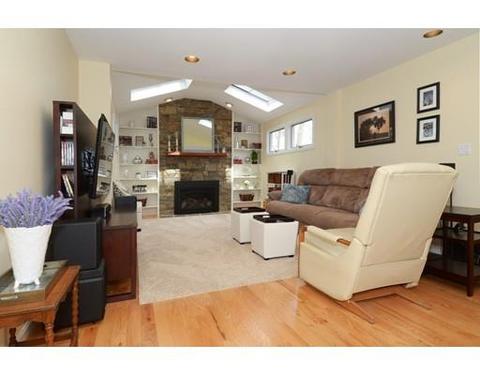 2 Hickory Dr, Worcester, MA 01609 photo 10