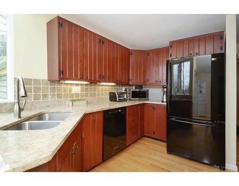 2 Hickory Dr, Worcester, MA 01609 photo 15
