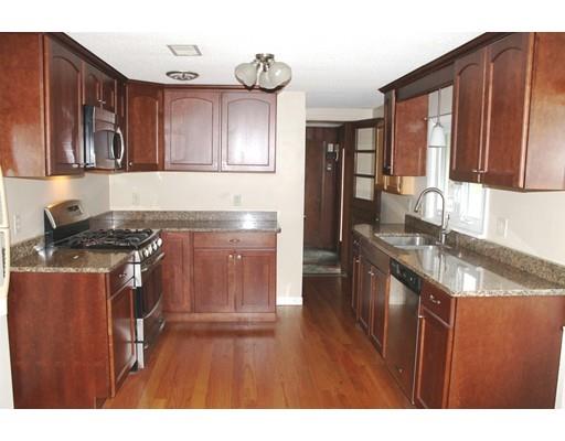99 Slumber Ln, Springfield, MA 01128 photo 3