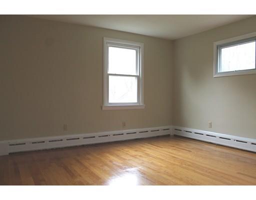 99 Slumber Ln, Springfield, MA 01128 photo 10