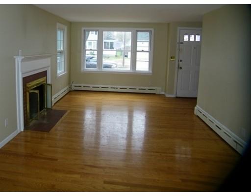 29 Wheeler Ave, Springfield, MA 01118 photo 3