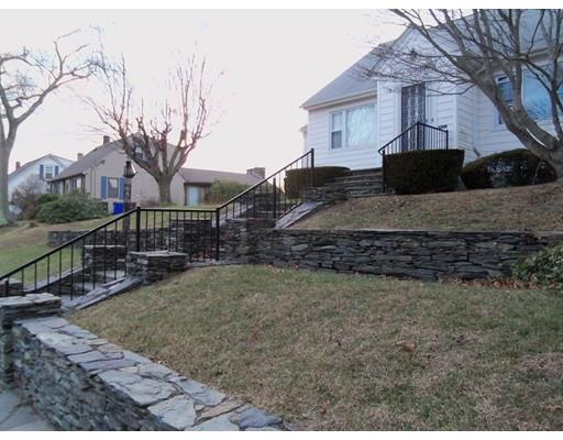 398 Oak Grove Ave, Fall River, MA 02723 photo 4