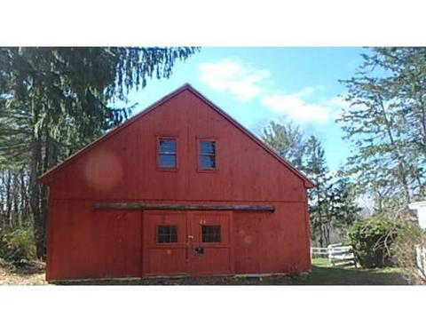 81 Elm St, Georgetown, MA 01833 photo 3