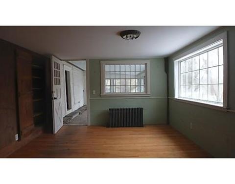 81 Elm St, Georgetown, MA 01833 photo 9