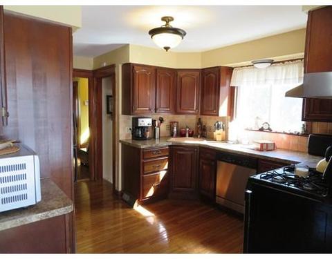 9 Bates Rd, Framingham, MA 01702 photo 3