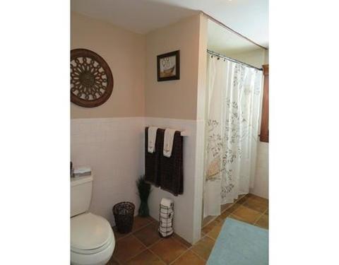 9 Bates Rd, Framingham, MA 01702 photo 10