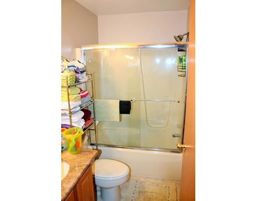 12 Arrowsic St, Worcester, MA 01606 photo 16