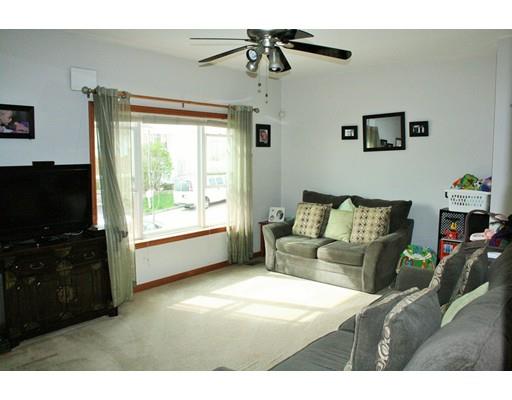12 Arrowsic St, Worcester, MA 01606 photo 3