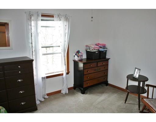 12 Arrowsic St, Worcester, MA 01606 photo 14