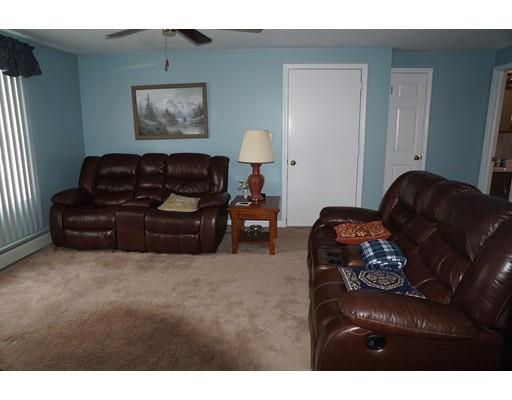 95 Angell St, Fall River, MA 02721 photo 6