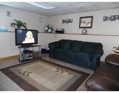 87 Butler St, Fall River, MA 02724 photo 9