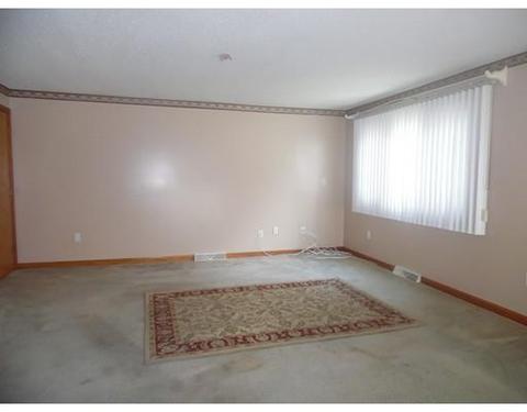 87 Butler St, Fall River, MA 02724 photo 3