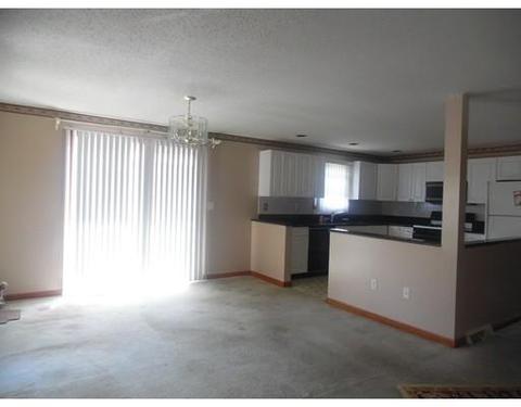 87 Butler St, Fall River, MA 02724 photo 2