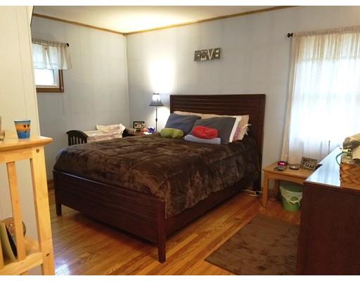 34 Higgins St, Springfield, MA 01108 photo 7