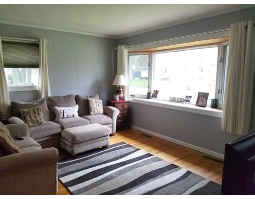 34 Higgins St, Springfield, MA 01108 photo 3