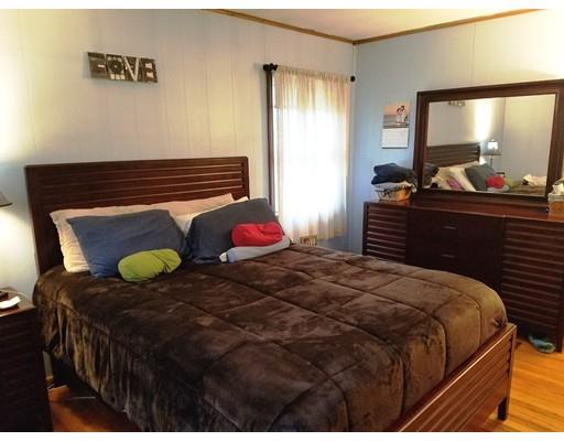 34 Higgins St, Springfield, MA 01108 photo 8
