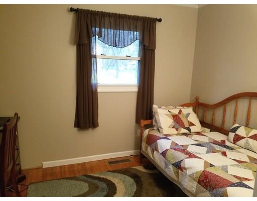 34 Higgins St, Springfield, MA 01108 photo 10