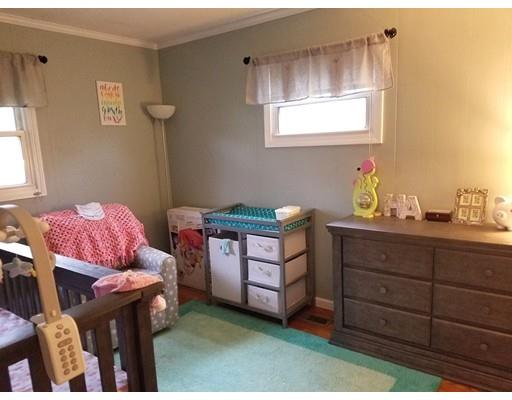 34 Higgins St, Springfield, MA 01108 photo 9