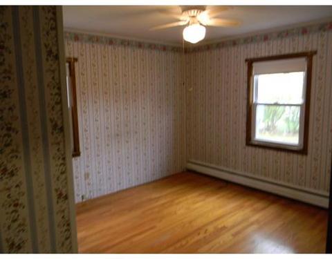 167 Hermitage Dr, Springfield, MA 01129 photo 9