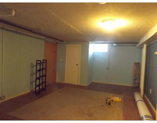  93 Canton St, Lowell, MA 01851 photo 9