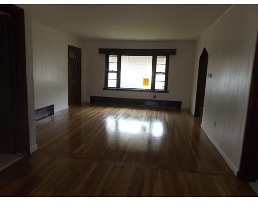  93 Canton St, Lowell, MA 01851 photo 6