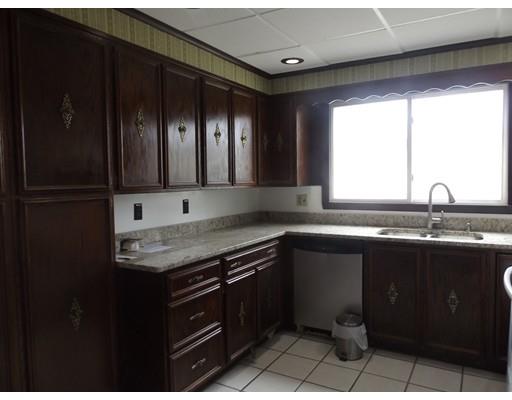  93 Canton St, Lowell, MA 01851 photo 4