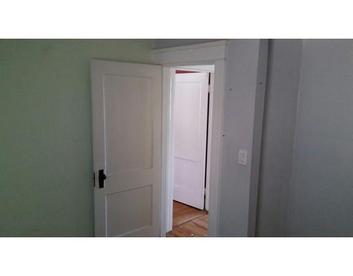 211 Hamilton St, Worcester, MA 01604 photo 11