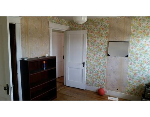 211 Hamilton St, Worcester, MA 01604 photo 10
