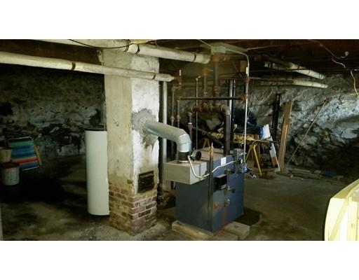 211 Hamilton St, Worcester, MA 01604 photo 12