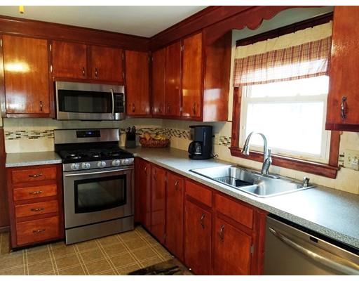 44 Boucher Cir, Chicopee, MA 01020 photo 4