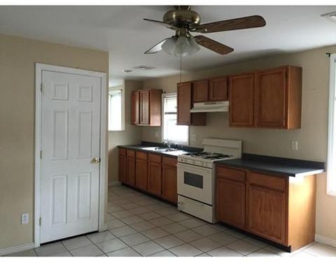 85 Cash St, Fall River, MA 02723 photo 2