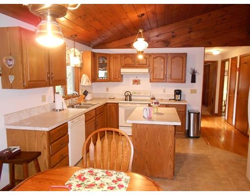 31 Sterling Dr, Easthampton, MA 01027 photo 5