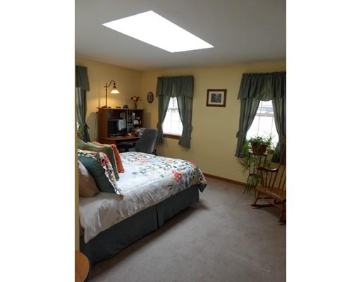 31 Sterling Dr, Easthampton, MA 01027 photo 13