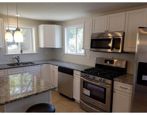 43 Van Ness St, Springfield, MA 01107 photo 2