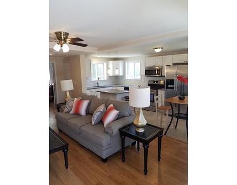43 Van Ness St, Springfield, MA 01107 photo 4