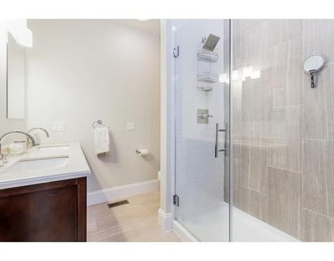 12 Lothrop St #7, Beverly, MA 01915 photo 9