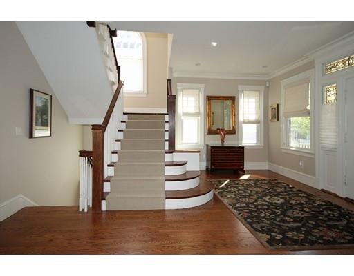79 Coolidge St, Brookline, MA 02446 photo 2