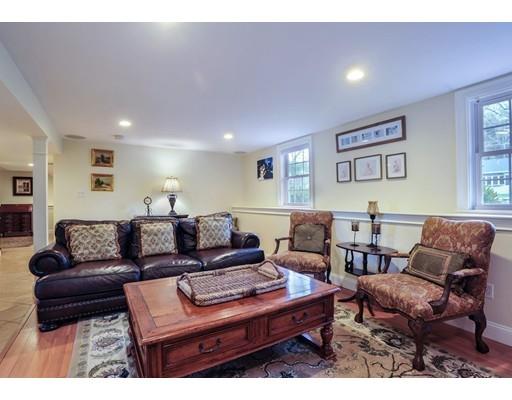 16 Donnell Rd, Walpole, MA 02032 photo 13