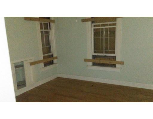 19 Camp St, Worcester, MA 01603 photo 2