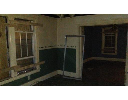 19 Camp St, Worcester, MA 01603 photo 5