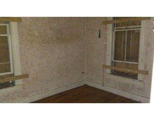 19 Camp St, Worcester, MA 01603 photo 8