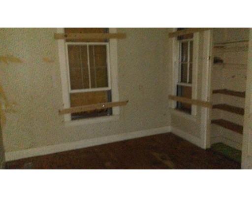 19 Camp St, Worcester, MA 01603 photo 3